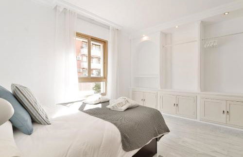 C9 Roomy Luminous 5 Bedroom in Town - Foto 9