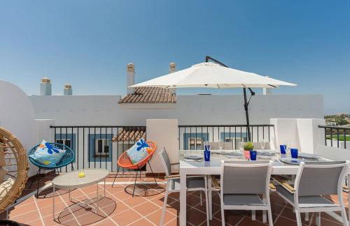 Deluxe 2 bed Apartment - Photo 6