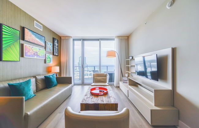 Fantastic 2BR Condo at Hollywood - Photo 15