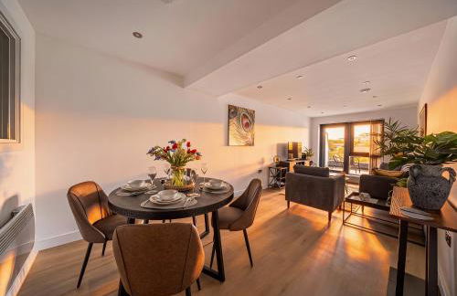 Leeds City Centre 2BR Apartment - Luxury Stay with Private Terrace - Foto 54