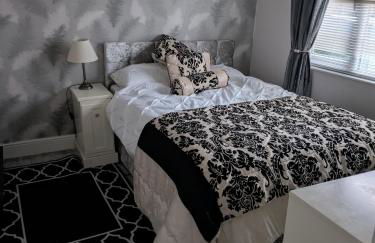 Unique 2 bed lodge - Photo 7