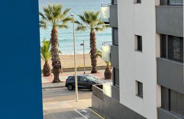 Cozy Beach House with Pool & BBQ - Foto 17