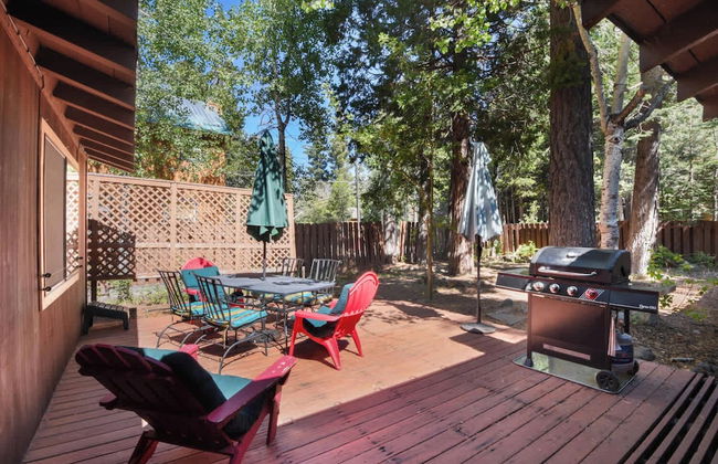 Elm Street Getaway Sleeps 8! - Foto 28