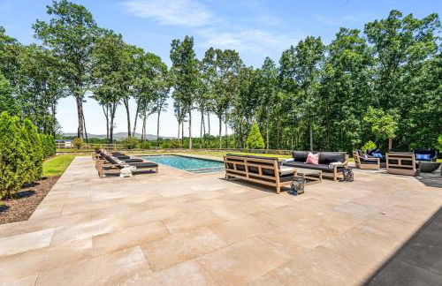 Luxury Mountain Mansion, 7BR, 8 king beds, 10000sf, Views, Pool, Sport Court, Gym, Sauna, Petting Zoo - Foto 53