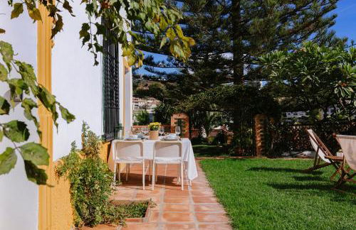 Hacienda Clavero Two Garden Apartment - Photo 1