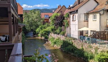 La Maison des Potiers avec Terrasse et Parking - Foto 2