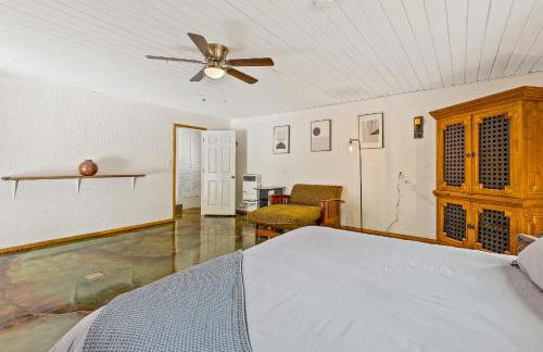 Captivating Continental Country Club Retreat with 4 BDR and Spacious deck! - Photo 25