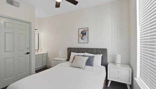 Bright & Stylish 2-Bed, 2-Bath Apartment - Foto 2