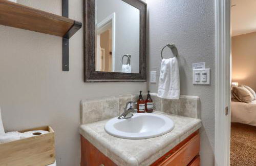 Yosemite Hilltop Gated Villa near Oakhurst, Bass Lake and Mariposa w EVCharger Hottub Grill and Awesome Views! - Foto 41