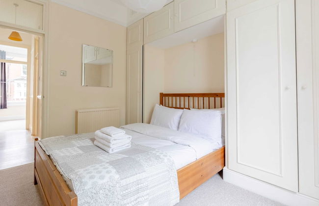 Roomy 3BD by Hampstead Heath! - Foto 2