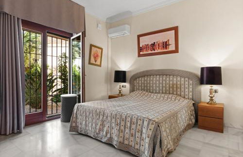 Infinity pool mansion by Costarentals - Ref 85 - Photo 14