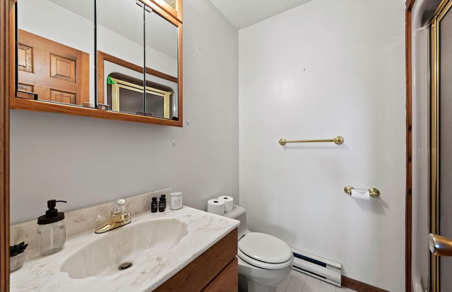 Marina Village by Avantstay Walk to Lake Marina Balcony Patio - Photo 19