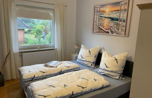 Family House - Photo 15