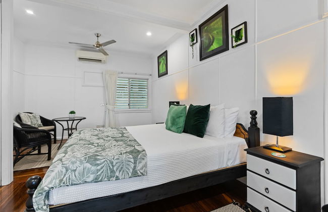 Crystal Cottage Cairns - Photo 8