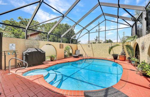 Heated Pool, Sleeps 10, Relaxing Lanai, Near Beaches, Pet Friendly! - Foto 20