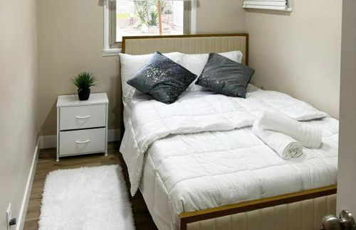 Modern Home Near Ontario Airport - Foto 16