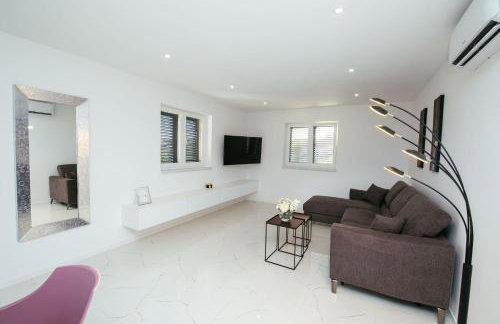 DiDixi Apartments - Photo 6