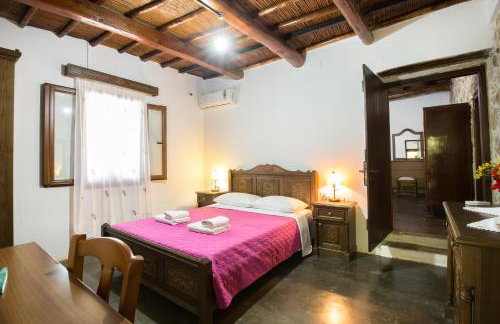 Sofiana's Garden Retreat with Private Pool - Foto 51