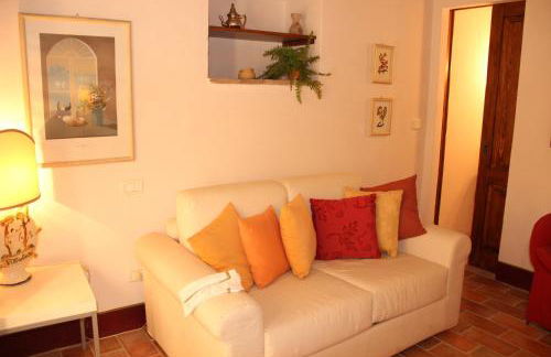 Trilocale nel centro storico - Foto 7