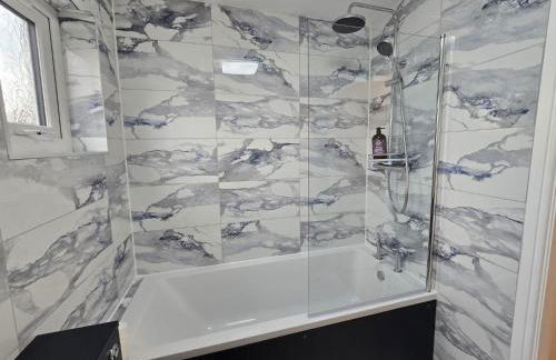 New 2 Bedroom Appartment In Manchester - Stretford - Old Trafford Close to Football-Cricket Ground & City Centre - Foto 26