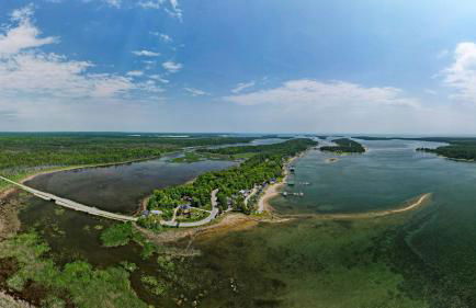 Les Cheneazu Island Hideaway 5 with Community Perks! - Foto 45