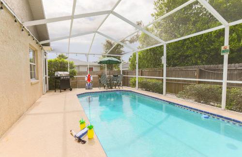 Salty Tide Getaway - Nightlife, Pool, Play, Beach - Foto 35