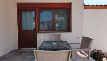 Daniela Apartments - Photo 2