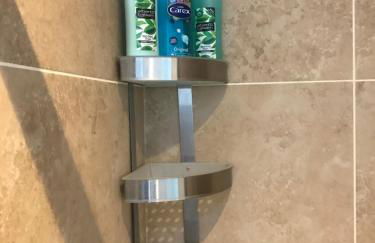 Studio-1-Staines/Heathrow/London-own entrance - Foto 16