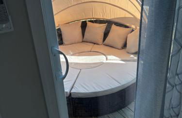 The Coastal Court Circle Apartment Sports Beach and Shopping - Foto 6