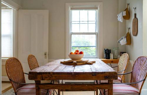 Stunning Apartment in Historic Federal Hill Mansion near Downtown & College Hill - Foto 7