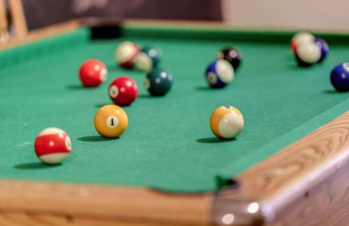 Hot Tub Fireplace Fire Pit Game Room & More - Foto 15