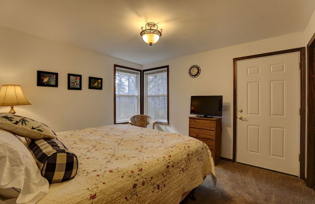 Serene Creek Side Cottage Retreat - Foto 2