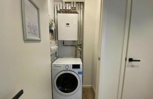 Stylish 2 Bed Near Excel, Canning Town & O2 - Photo 9