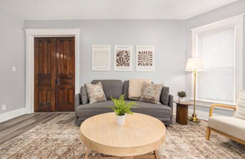 Remodeled Washer Dryer Mins to Beach & Downtown - Foto 9