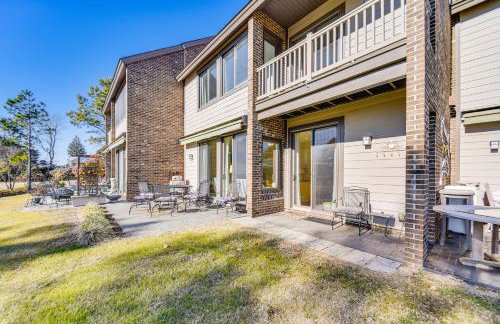 Walk to Beach: Home w/ Pool Access in White Stone - Photo 3