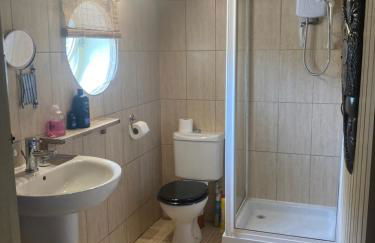 Little Pentre Barn with cozy logburner - Foto 46