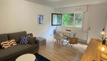 T2 au cœur d’Aurillac - Foto 2