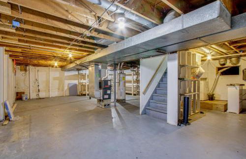 Peaceful Retreat with Private Hot Tub in New Albany - Foto 21