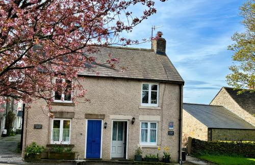 Cross View - Photo 1