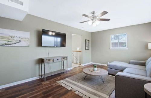 Travis' Place - Convenient and Affordable Location - Foto 4