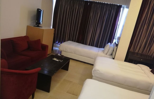 Bliss 3000 Furnished Studios - Photo 34