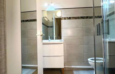 Évasion à deux, domaine prestigieux, jacuzzi et parking privés, piscine - Foto 19