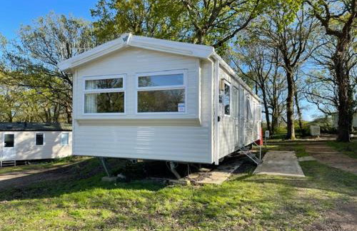Stylish large static caravan gold rated 3BR Slp 8 - Foto 1