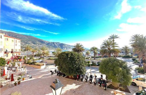 MONACO - MENTON - SEA VIEW - FULL CLIM - 2 BEDROOMS - PREMIUM LOCATION - LUXURY RENOVATED - PARKING - BALCONY - BEAcH and SUN - Photo 21