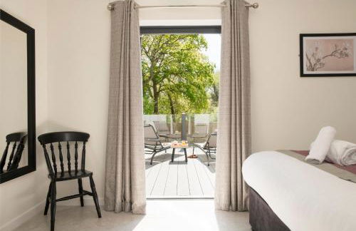 Magnolia House with Hot Tub Park Facilities - Photo 3