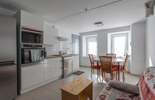 Rez-de-chaussée centre ville d'Embrun 3 étoiles Climatisé - Photo 12