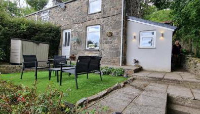 Hot Tub, 25min to Snowdon Watkin path, Stunning Mountain Views - Foto 2