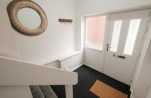 Riya Apartments - Modern & Spacious 6 bed 3 Bath House - Gateshead - Foto 42