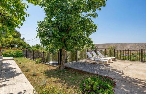 1 Bedroom Lovely Apartment In Vlasici - Foto 15