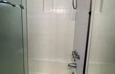 Lakewood beautiful 2 bedrooms with huge backyard - Photo 19